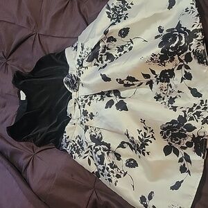 Black flowery dress